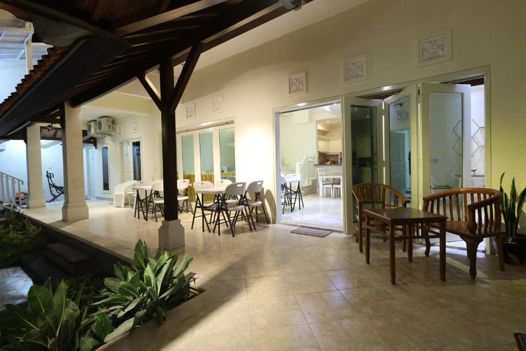 Brand NEW Luxury Homestay Villa Kimberly